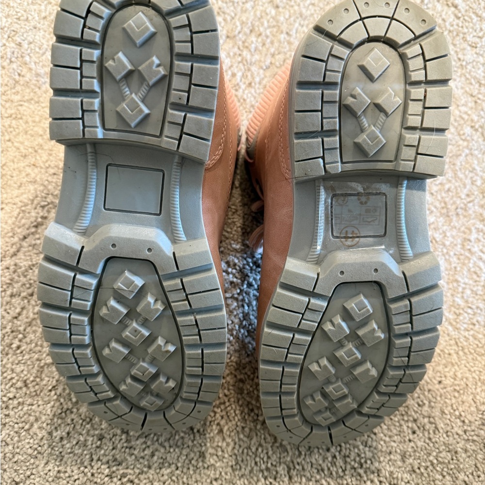 Women's Pink Boots - Picture 5 of 5